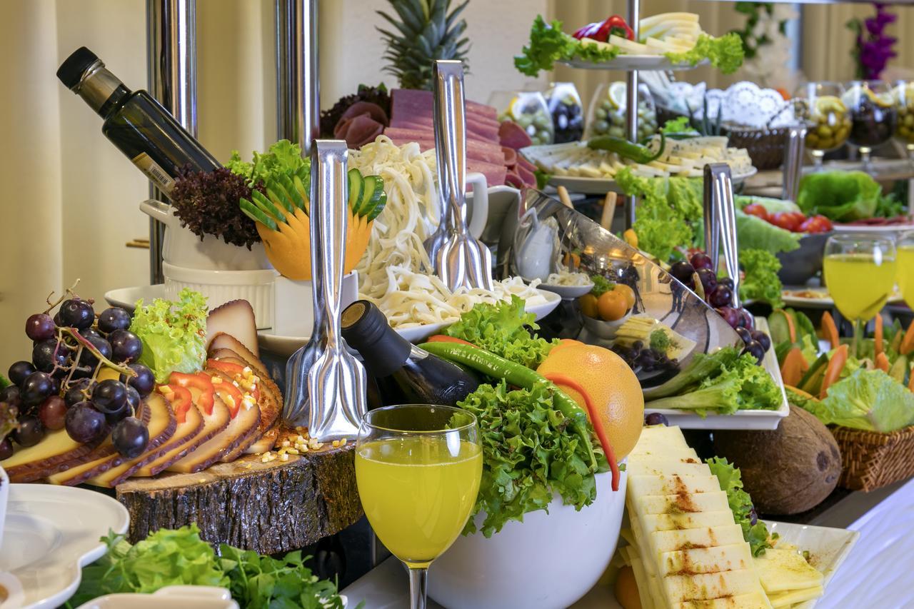 Sisus Hotel Çeşme Εξωτερικό φωτογραφία