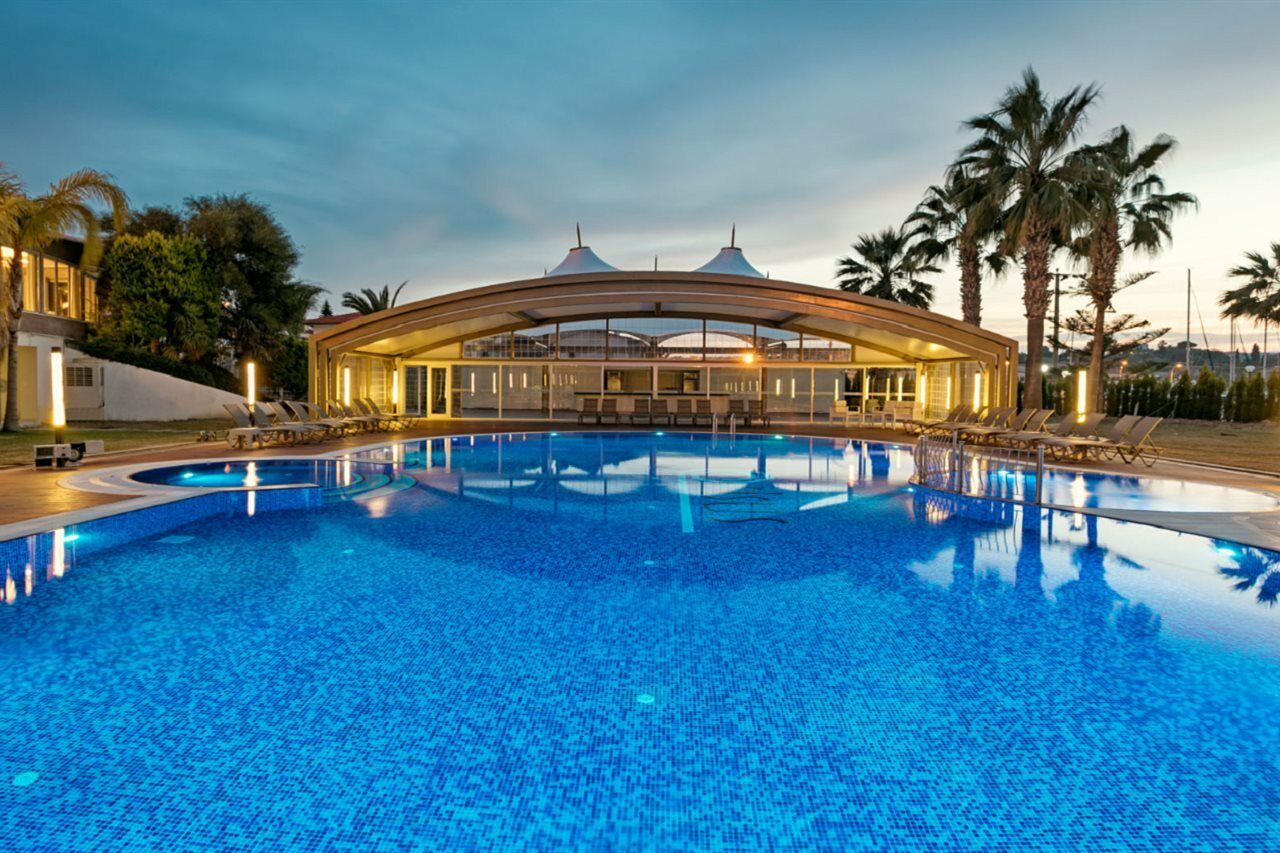 Sisus Hotel Çeşme Εξωτερικό φωτογραφία